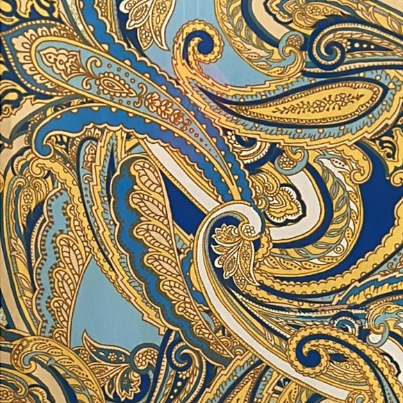 Lilly's Closet Women Blue Gold Pattern Top Size Small Shirt Collar Button Close - Picture 6 of 11